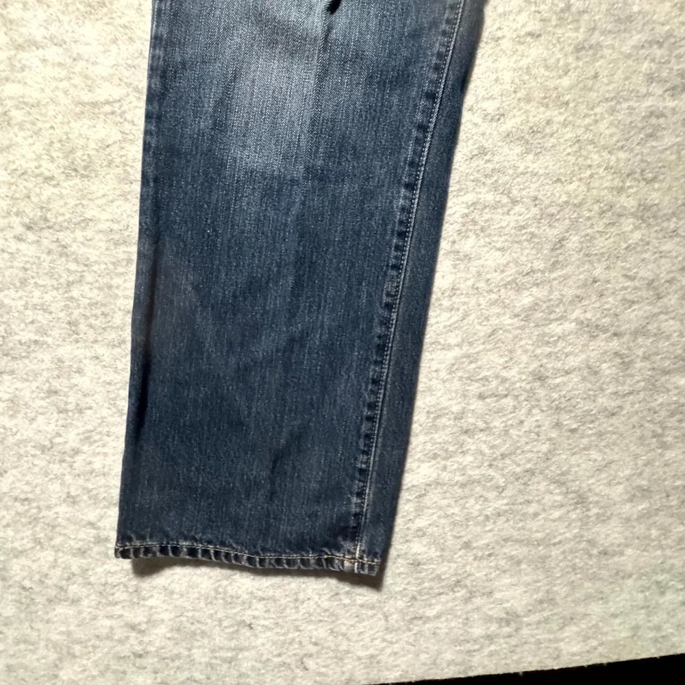 Gap Women's Size 36x30 Short Straight Leg Lightwash Jeans